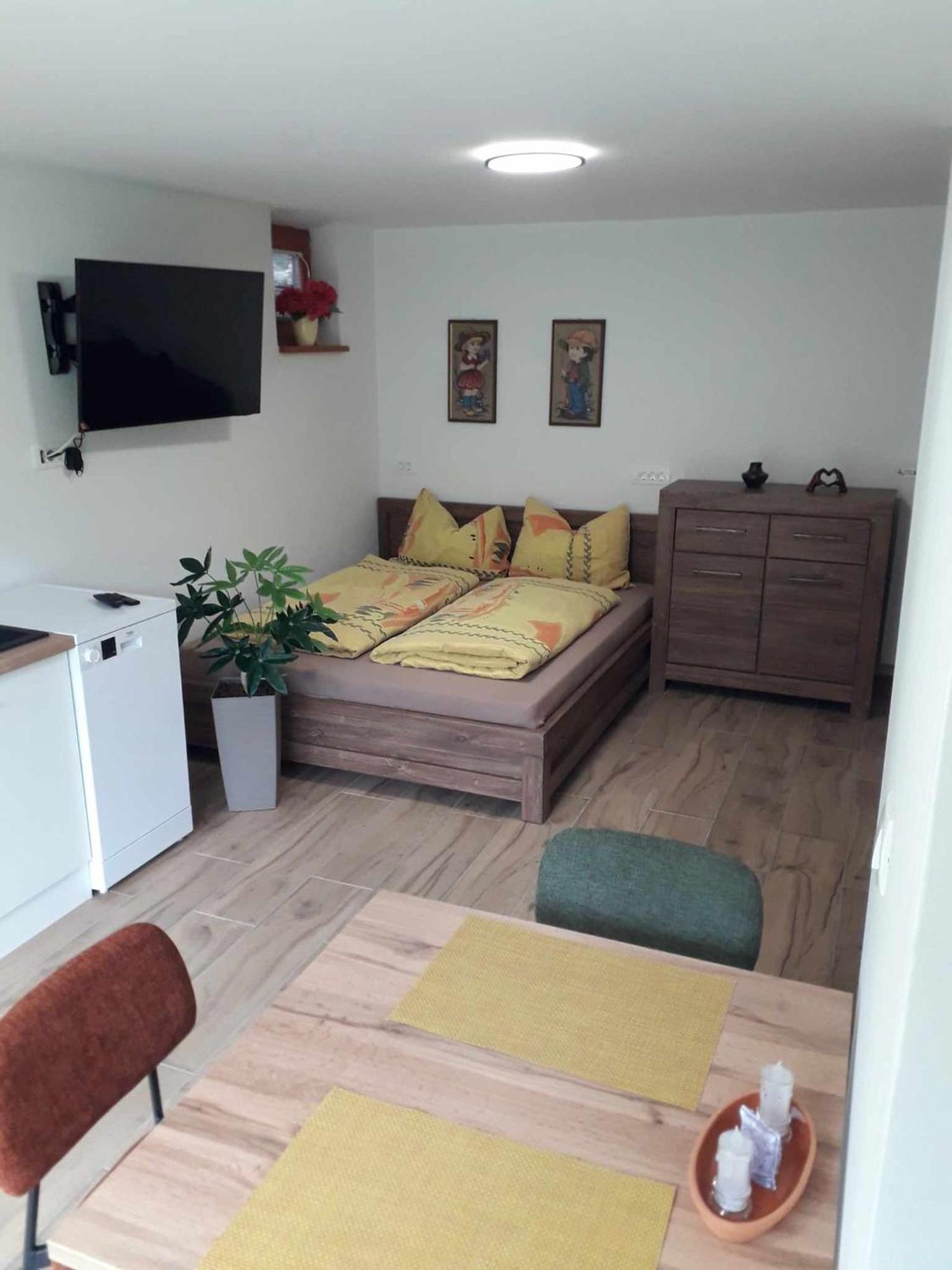 Apartmaji Brloznica Pod Veliko Planino Luce Luaran gambar